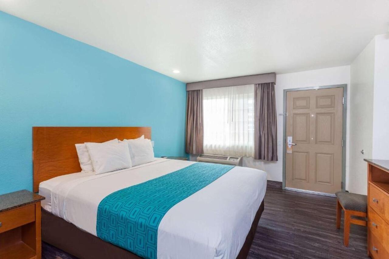 Howard Johnson By Wyndham National City/San Diego South Εξωτερικό φωτογραφία