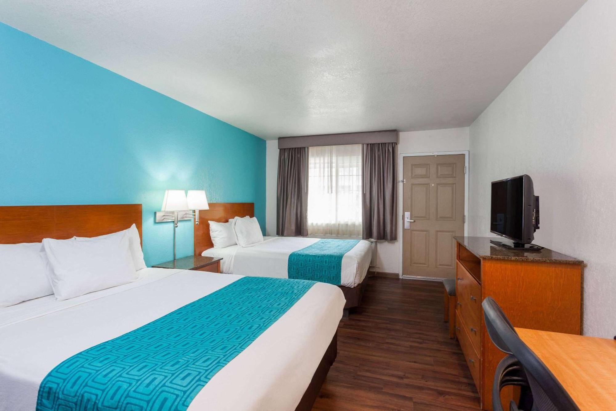 Howard Johnson By Wyndham National City/San Diego South Εξωτερικό φωτογραφία