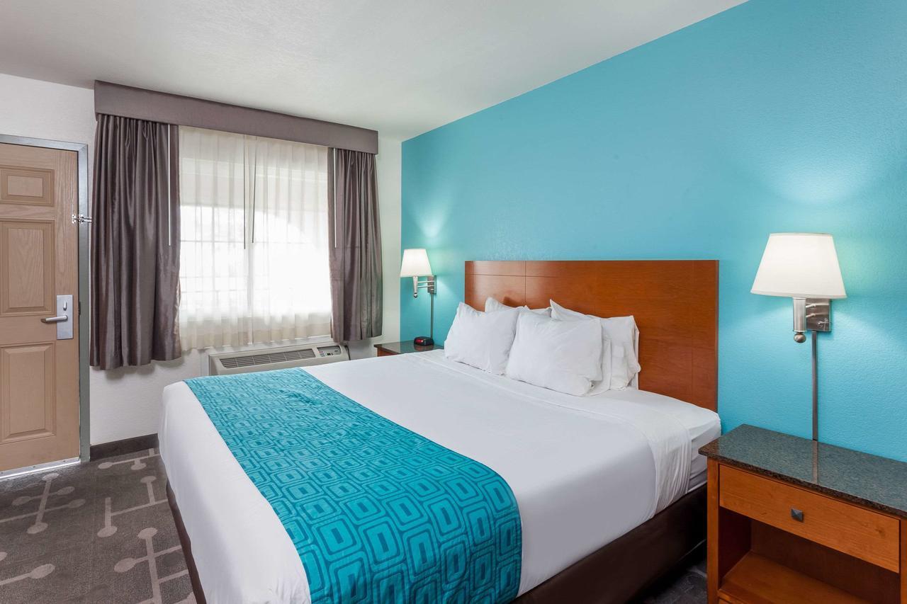 Howard Johnson By Wyndham National City/San Diego South Εξωτερικό φωτογραφία
